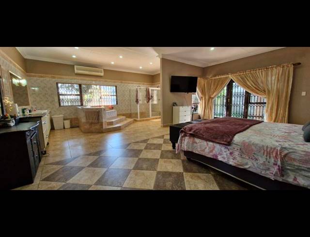 3 BEDROOM HOUSE FOR SALE IN SONNEVELD